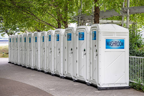 Best Porta potty rental near me  in Crestline, OH